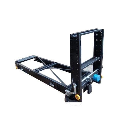 Cantilever-car-frame6.jpg